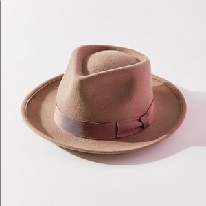 UO Short Brim Felt Fedora